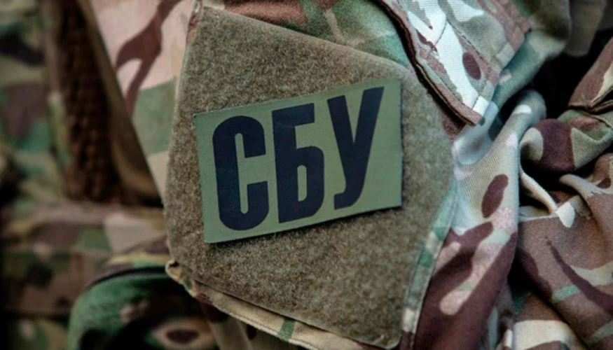 Слідчі дії СБУ під час затримання агента, який організував схему незаконної верифікації систем Starlink