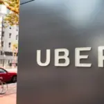 Логотип Uber на тлі прапора Нідерландів