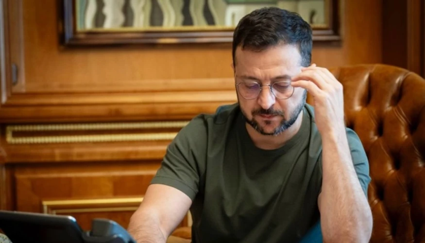 Робочий момент у Офісі Президента України, пов'язаний із підписанням дипломатичних указів