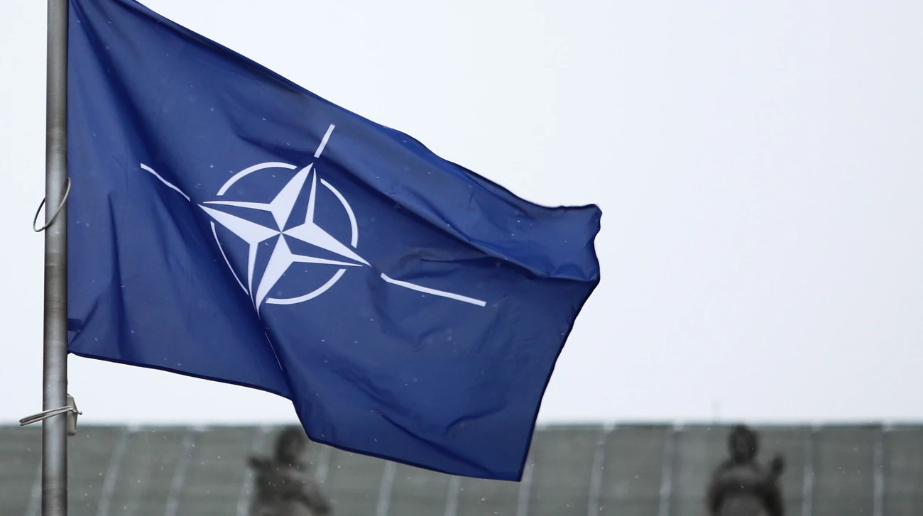 НАТО закликало союзників до пильності після даних FT про можливі удари Ірану